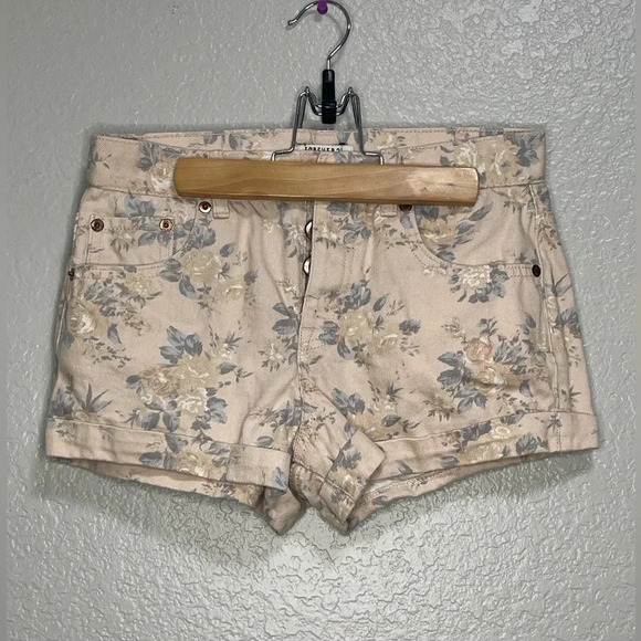 Forever 21 Pants - Forever 21 Pink Floral Button Fly. Cuffed Denim Shorts Size 25